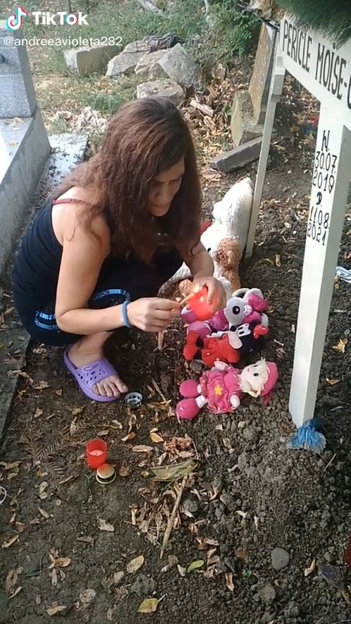 แม่นั่งไลฟ์เฟซบุ๊ก ลูกฝาแฝดตกตึกดับ