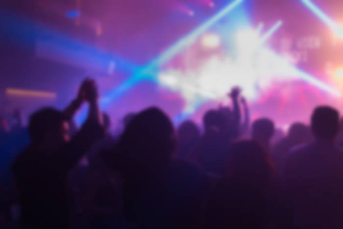 อายุเยอะเกินไป ไม่ให้เข้าร้านเหล้า