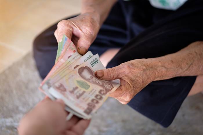 ให้เงินพ่อแม่เท่าไหร่ถึงจะพอ