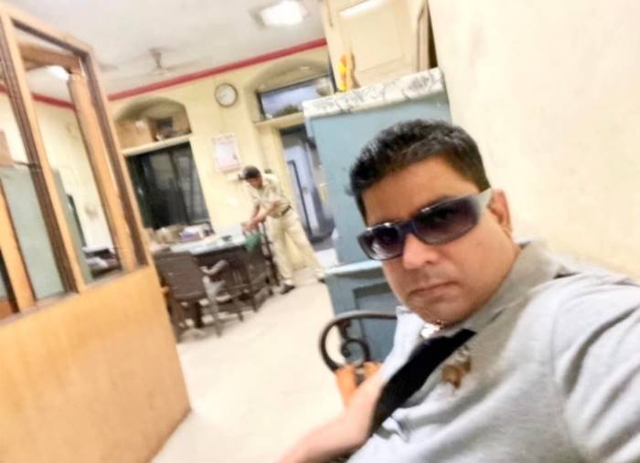 เค ร้อยล้าน ติดคุกที่อินเดีย 