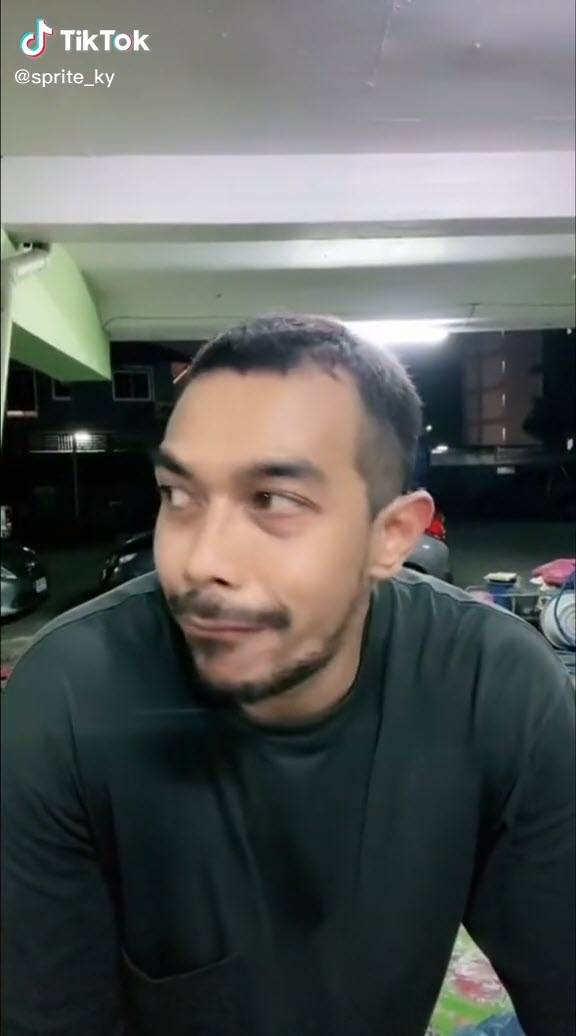 หนุ่มไลฟ์ขายเสื้อ ข้างบ้านฟาดปากกันเดือด