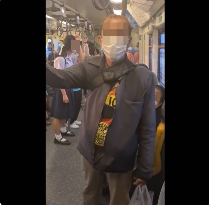 ลุงด่าฝรั่งขึ้น BTS ไม่ใส่แมสก์