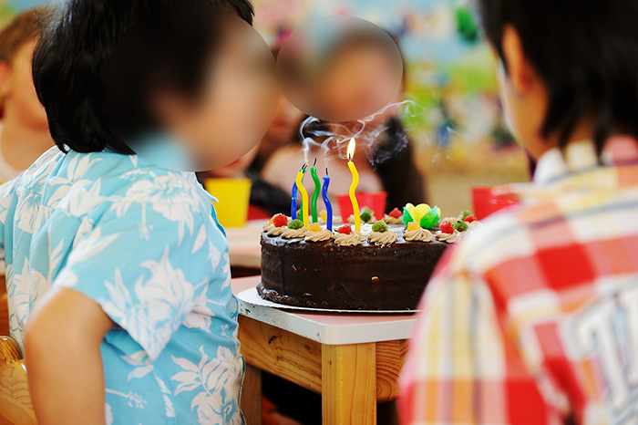 แม่ไม่ให้ลูกกินเค้ก