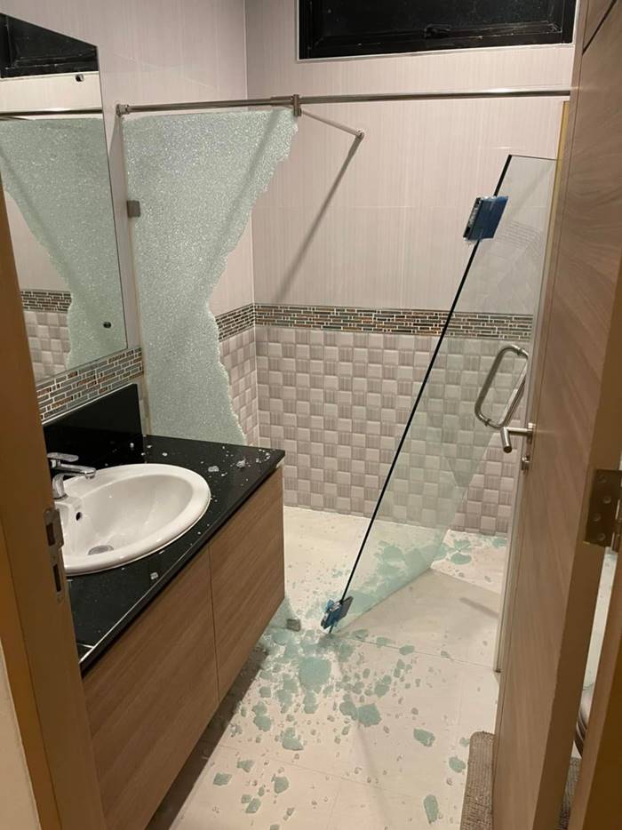 กระจกเครียด