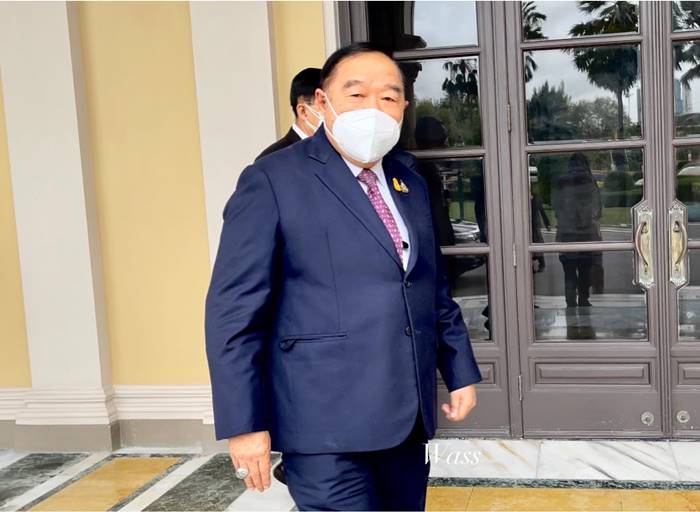 ประวิตร ตามองไม่ค่อยเห็น