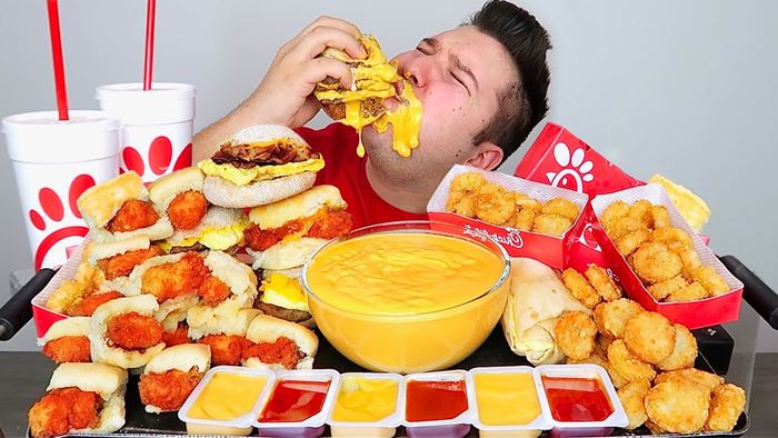 Nikocado Avocado ยูทูบเบอร์สายกิน  กินจุจนหยุดไม่ได้ เพราะยอดวิว  