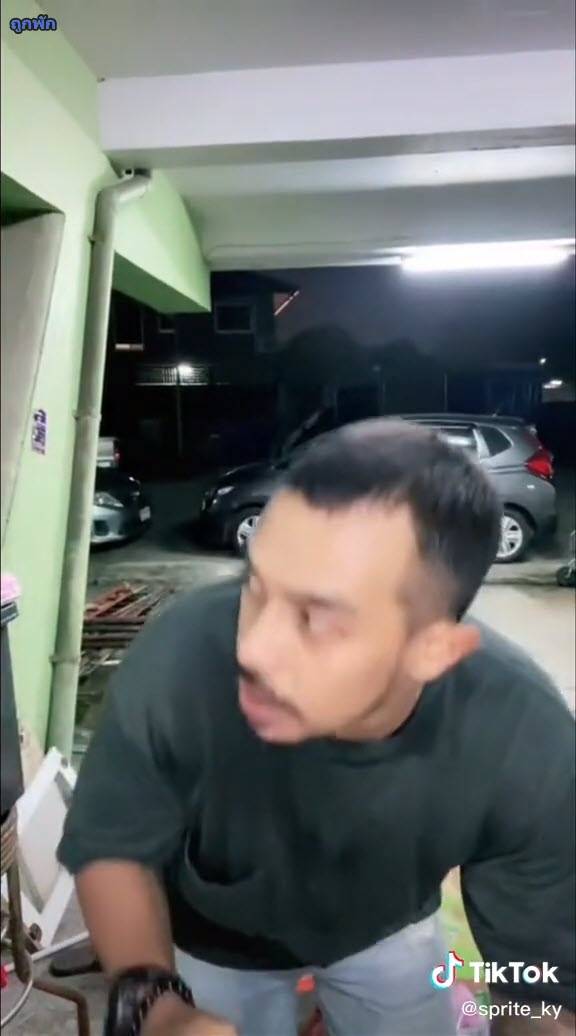 หนุ่มไลฟ์ขายเสื้อ ข้างบ้านฟาดปากกันเดือด