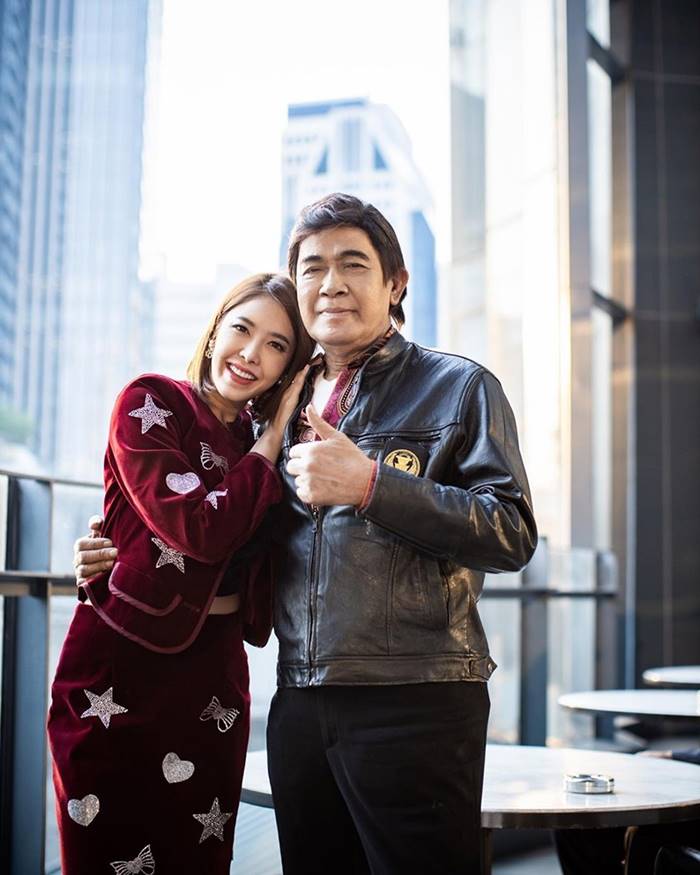 แอล กมลวรรณ ขับรถชน 8 คัน