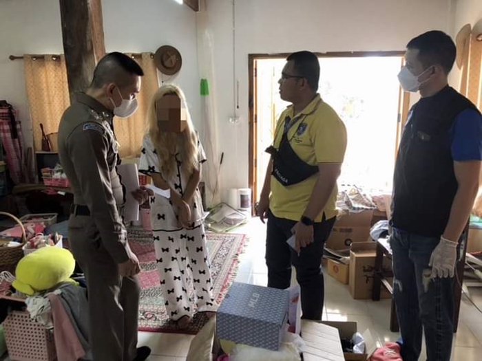 นักศึกษาหลอกขาย Hermes