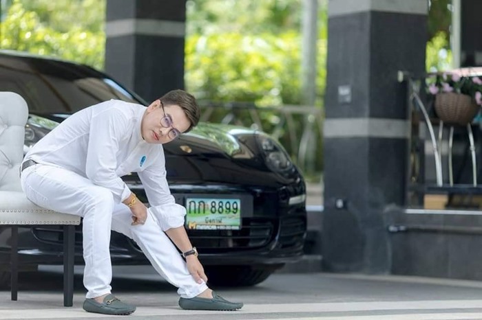 แม็ค รักแท้ ไทยนิยม