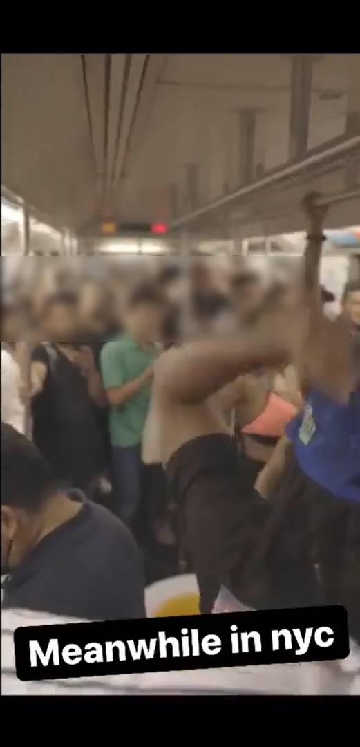 ปาร์ตี้ในขบวนรถไฟใต้ดิน