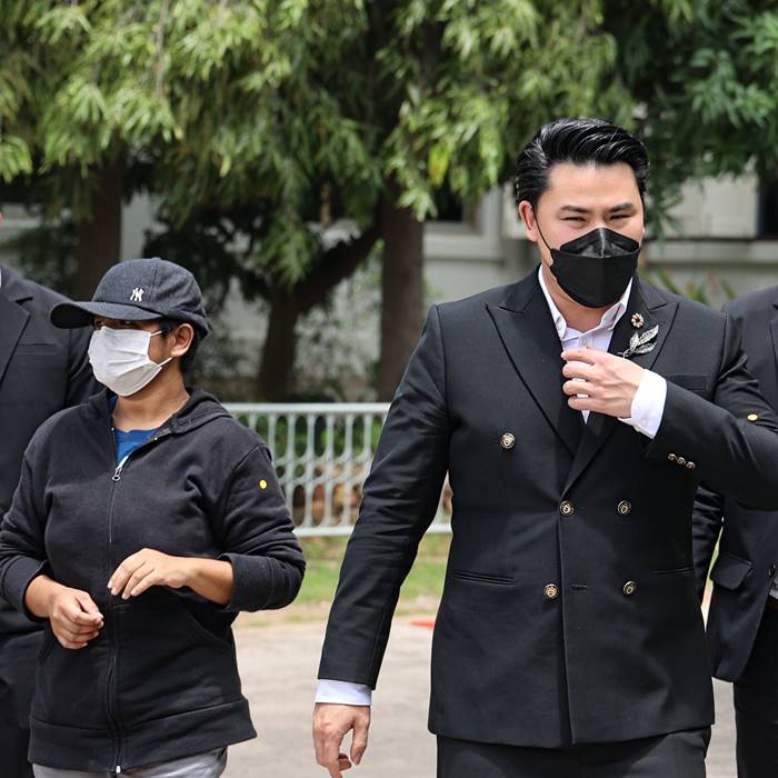 ข่าวส.ต.ท.หญิง ทำร้ายทหารรับใช้