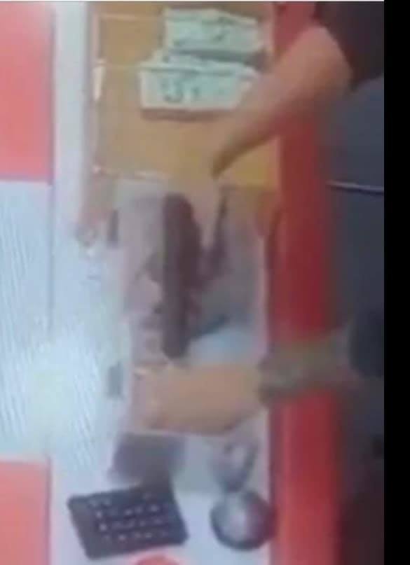 แม็ค อนุสาวรีย์ ปล้นบ่อนแฟลตดินแดง