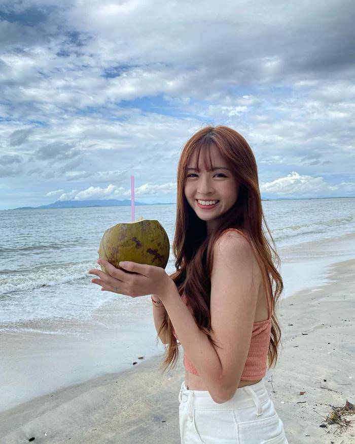 นักข่าวสวย