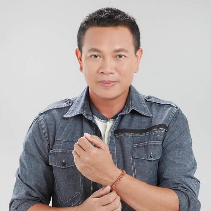 หนุ่มเกาหลี เอฟซี มนต์แคน แก่นคูน