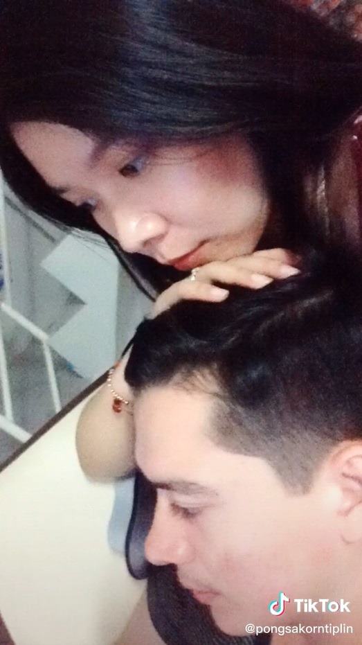 เส้นทางความรัก เจ้าบ่าวหล่อ