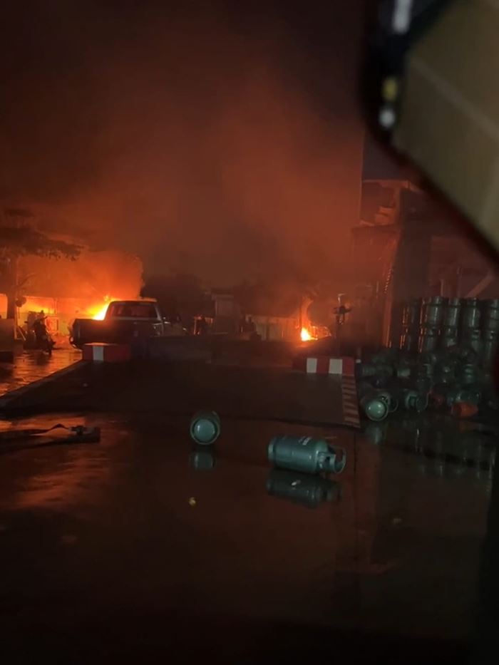 โรงงานแก๊สระเบิด