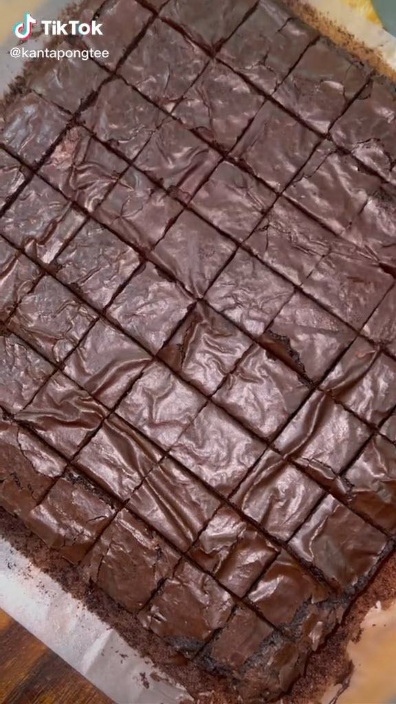 ลุงขายบราวนี่ โดนบูลลี่ รสเหมือนขี้ 