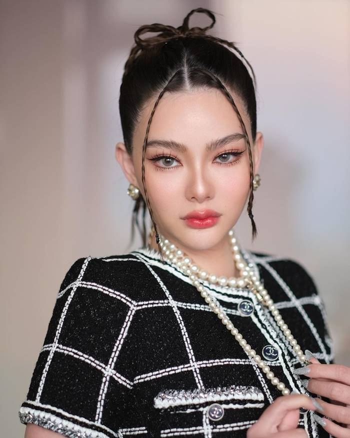 คนสังเกตรูป ดิว อริสรา ถูกจับใส่ปลอกคอหมาแบบช็อตไฟฟ้า