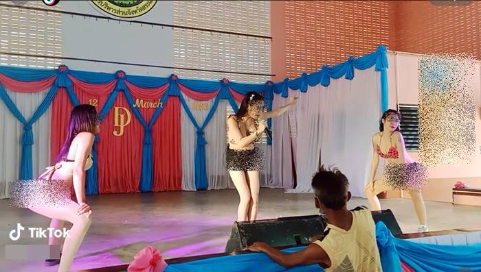 โคโยตี้ เต้นในโรงเรียน 