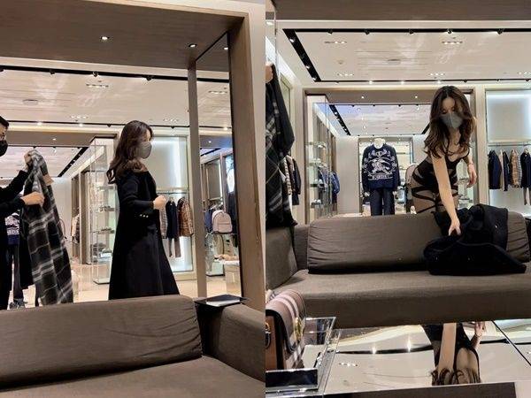 สาวถอดเสื้อคลุม ลองชุดกลางร้าน