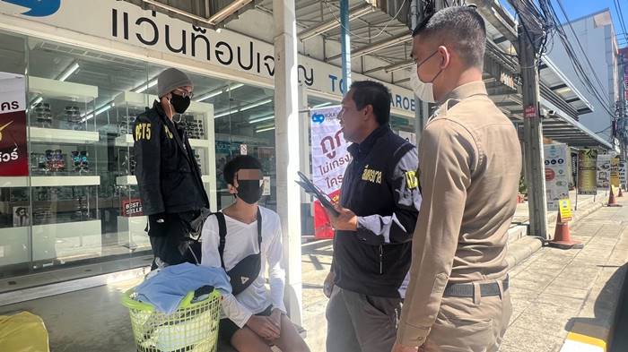 จับครูภาษาไทยดีเด่น