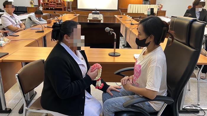 เภสัชกร ขอขมาแม่เด็ก จ่ายยาผิดจนลูกคอไหม้