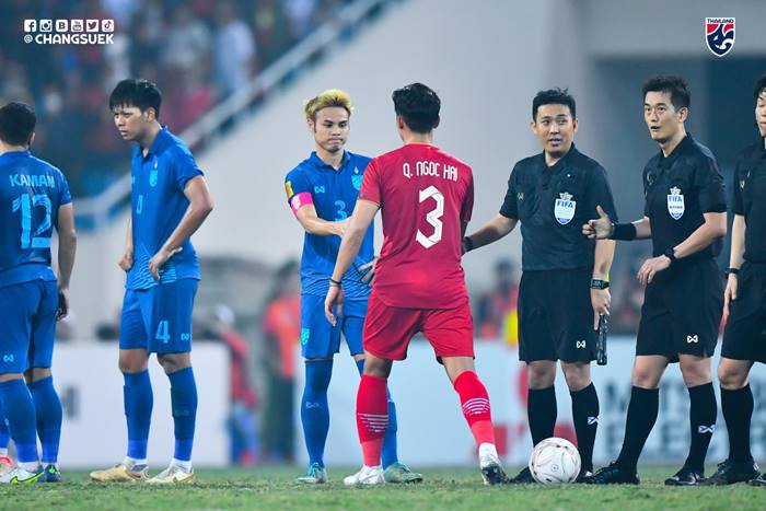 อุ้ม ธีราทร เดือดด่ากองเชียร์เวียดนาม 