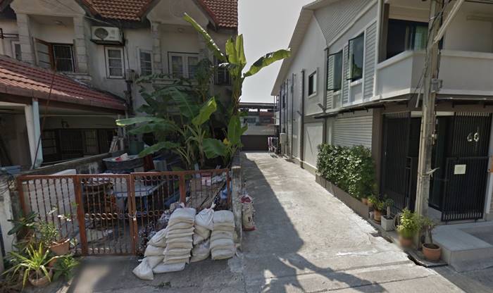 เพื่อนบ้าน ยึดบ้านไปใช้