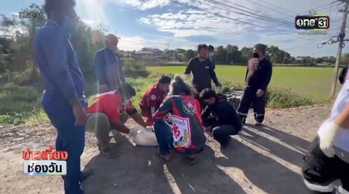 รถแหกโค้ง ลูกทะลุกระจกดับ