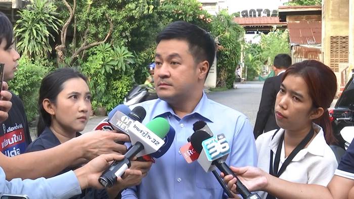 หมออ๋อง เลี้ยงหมูกระทะแม่บ้านสภา