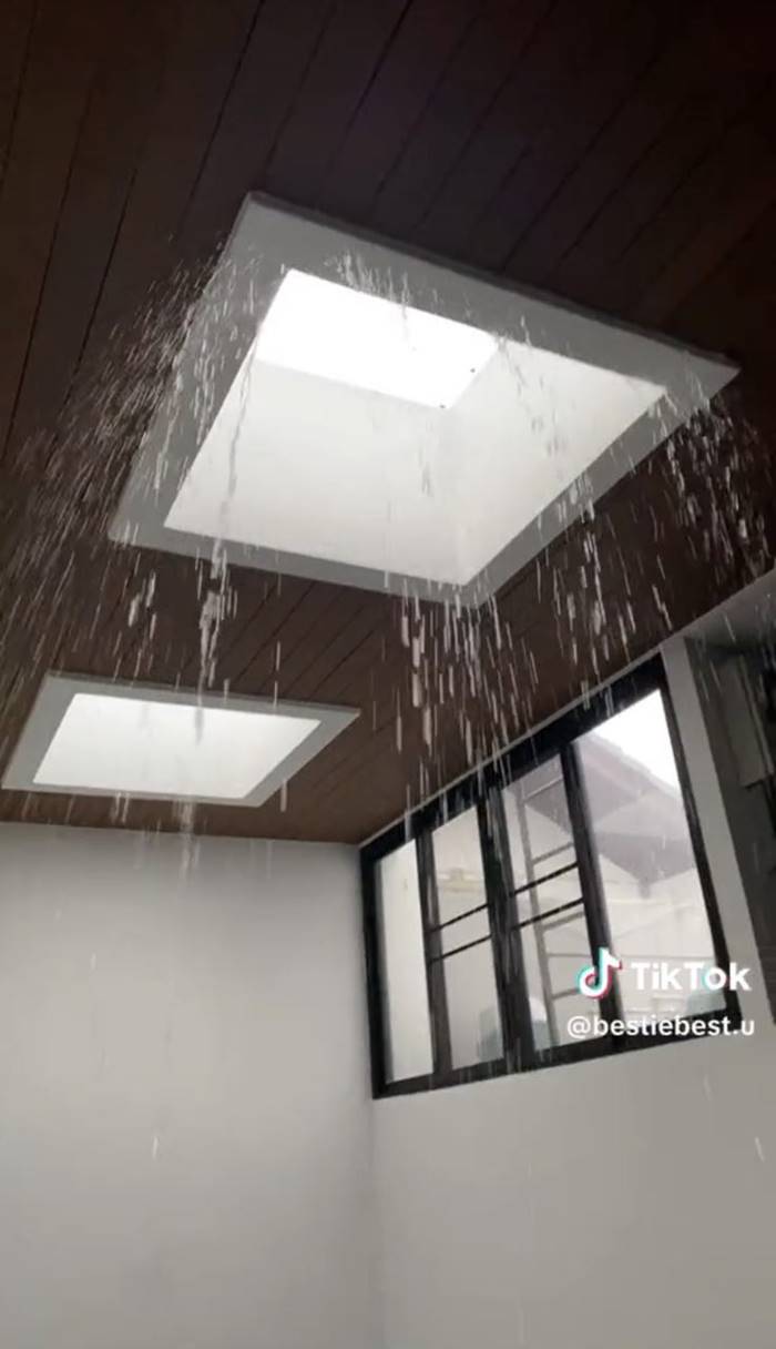 หลังคารั่ว