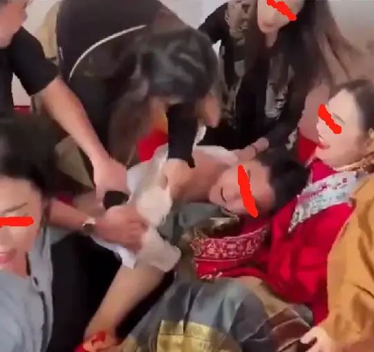 เพื่อนเจ้าสาว จับเจ้าบ่าวถอดเสื้อ