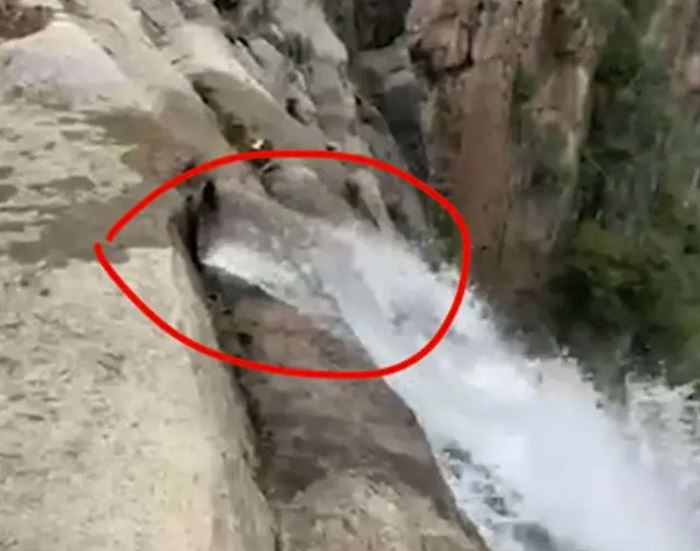 น้ำตกหยุนไถ