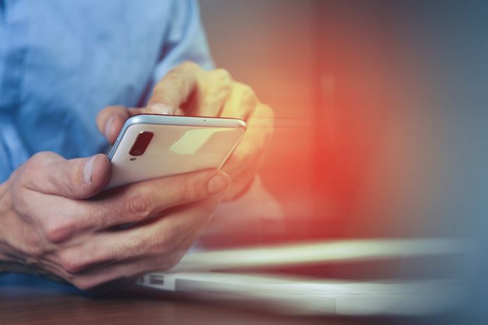 ร้านซ่อมมือถือ ดูดเงินจากบัญชี