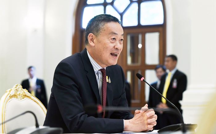 เศรษฐา ทวีสิน