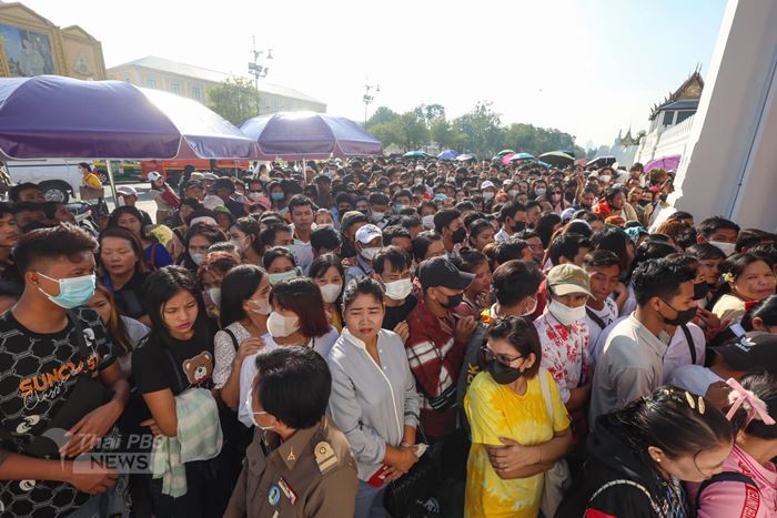 สาวพม่า เที่ยววัดโพธิ์ บ่นค่าเข้า 300