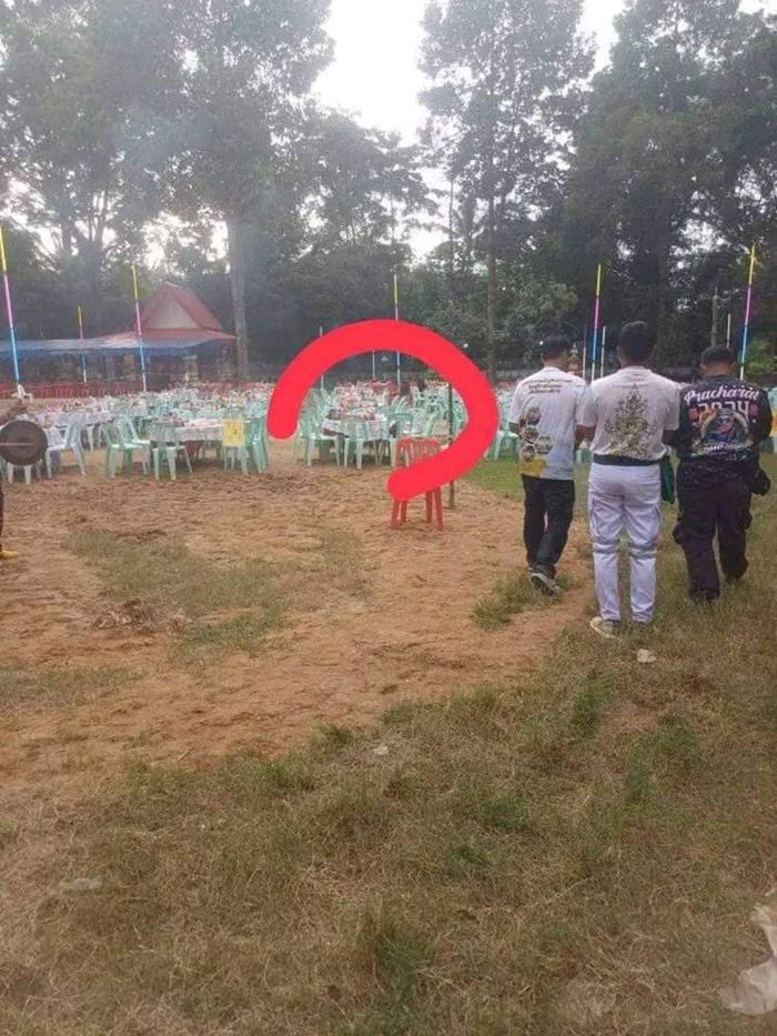 โต๊ะจีนผี