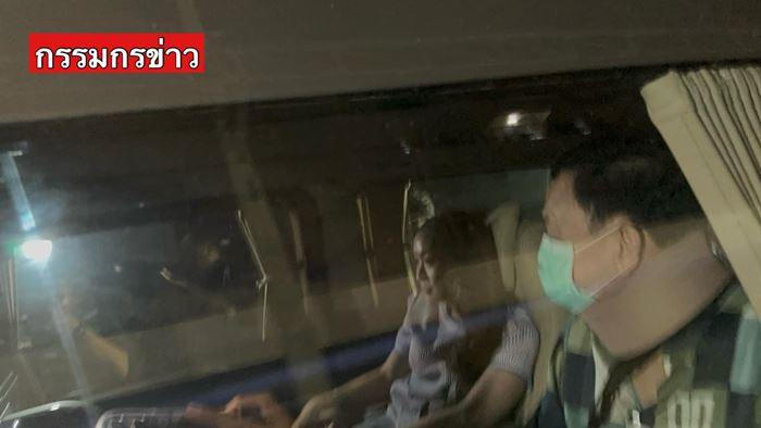 ทักษิณ ถึงบ้านจันทร์ส่องหล้า 