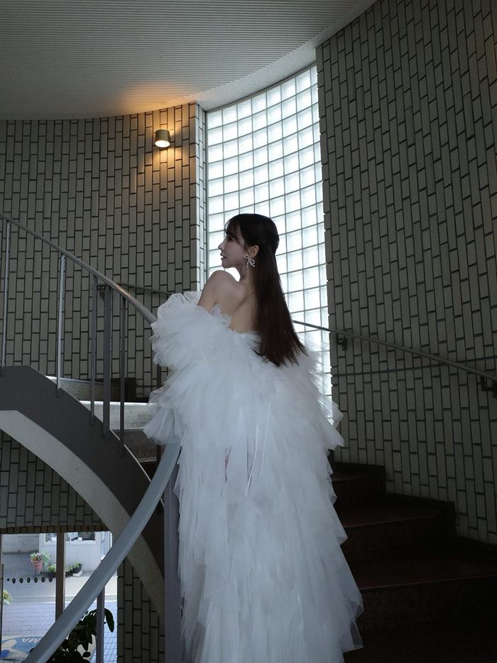 สาวดราม่า เช่าชุดถ่ายพรีเวดดิ้ง แต่ถูก ดารา AV สวมก่อน