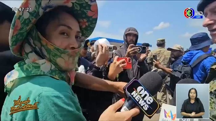 หญิงไทยพูดดัตช์กับทูตทหารเนเธอร์แลนด์