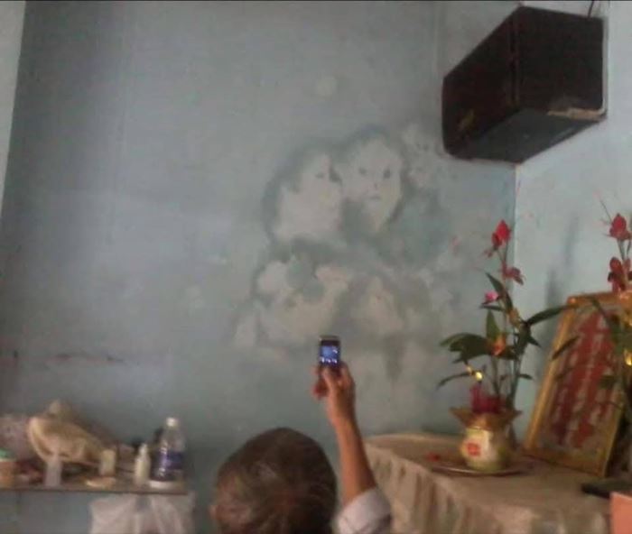 เรื่องลึกลับ ภาพคนบนผนัง