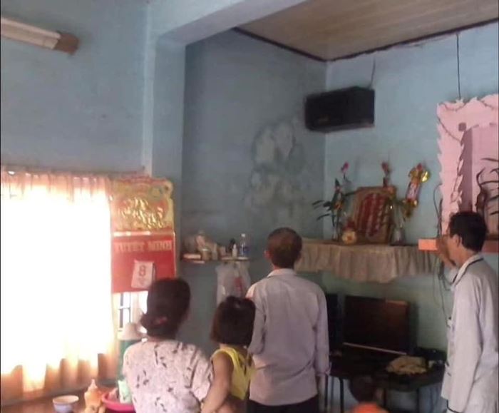 เรื่องลึกลับ ภาพคนบนผนัง