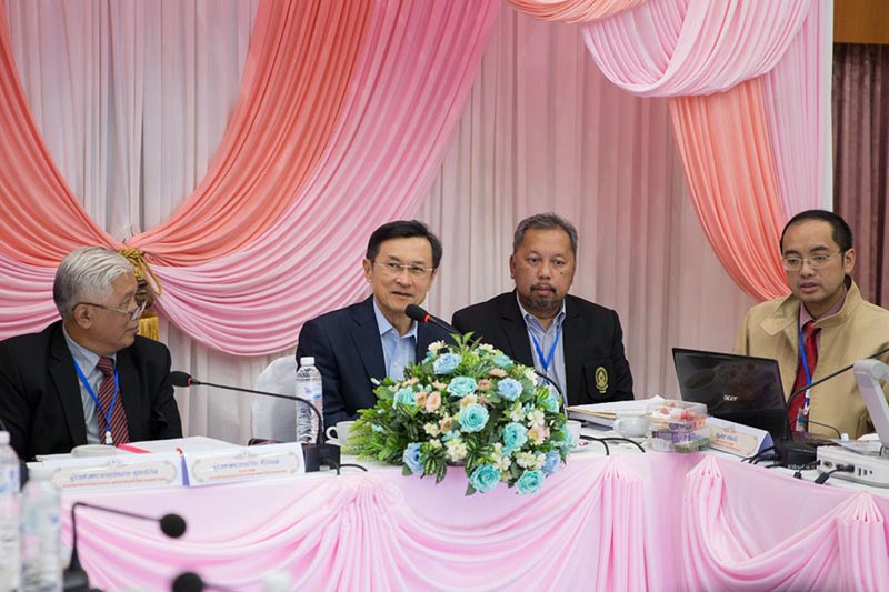 จาตุรนต์ ฉายแสง