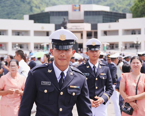 น้องเมย ภคพงศ์