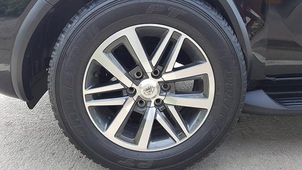 รถล้อหลุด