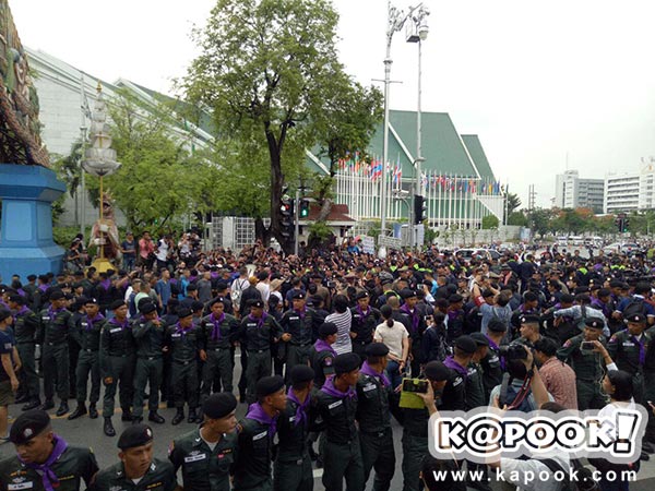 ม็อบอยากเลือกตั้ง