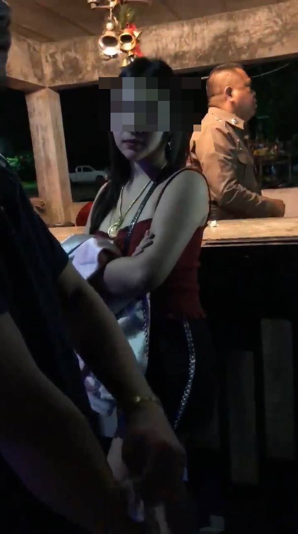 คนตบกัน