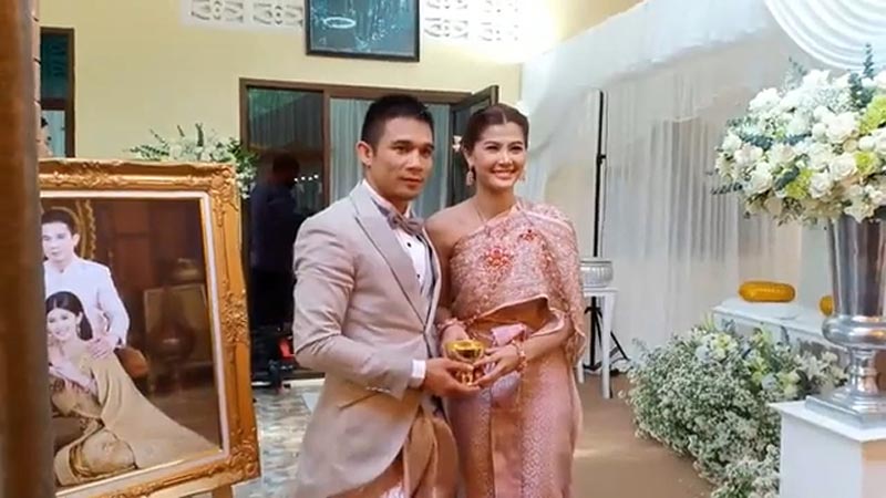 แหลม ศรีสะเกษ แต่งงาน