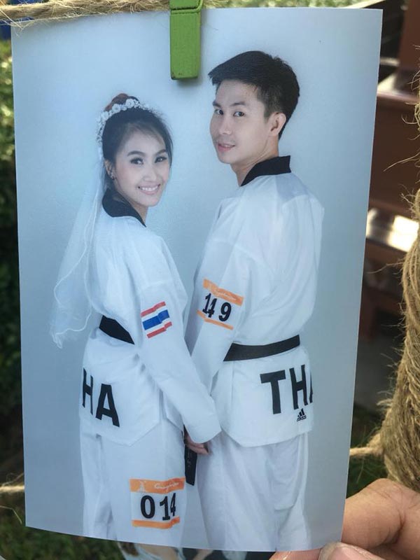 ไอ เป็นเอก น้องสอง บุตรี แต่งงาน 